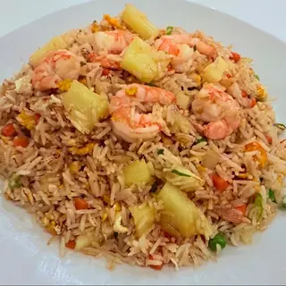 Arroz Frito Con Piña Y Gambas菠萝虾仁炒饭