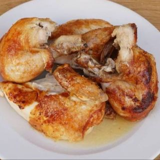 Menú 9: Medio Pollo Asado