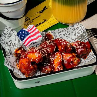 Flying Korean Chicken (8 Uds.)