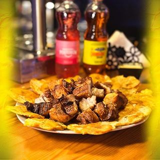 Chicharrón + Patacones