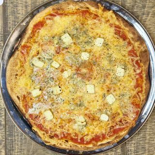 Pizza 4 Quesos (30 Cm.)