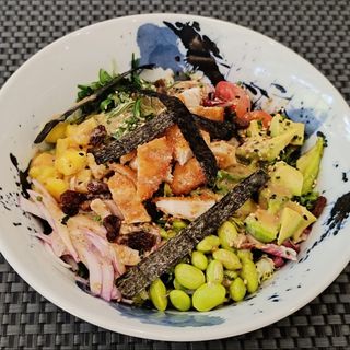 1. ENSALADA DE POLLO KATSU