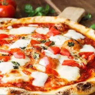 Pizza margarita (mediana)