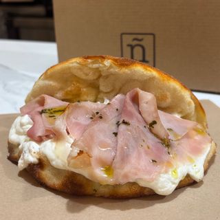 Bacio di pizza stracotto