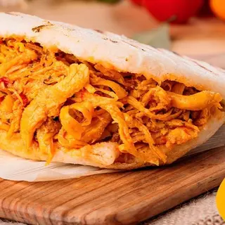 Arepa con pollo