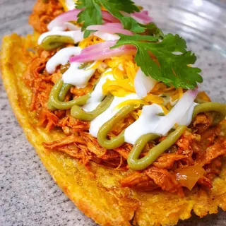 Patacon con pollo