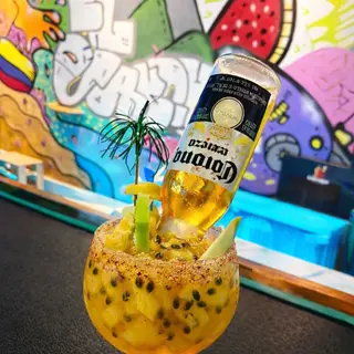 Michelada de maracuyá