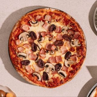 Ham & Mushrooms Pizza