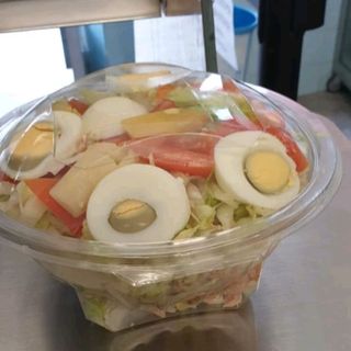 Ensalada Mixta Con Huevo Y Atún (1000 Cc.)
