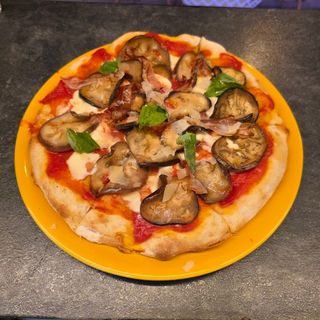 Pizza de berenjena (30 cm.)