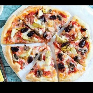 Pizza caprichosa (30 cm.)