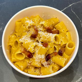 Mezzemaniche Carbonara