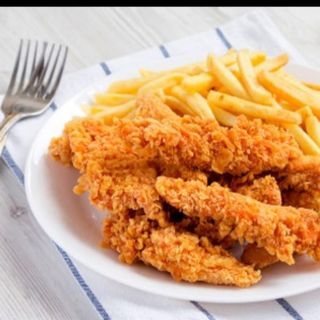 Pollo Frito Con Patatas