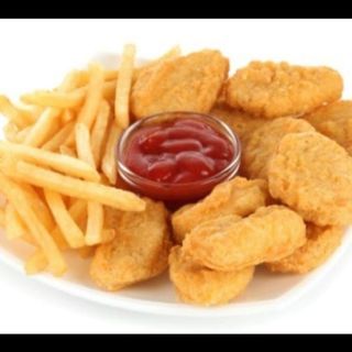 Nuggets De Pollo Con Patatas