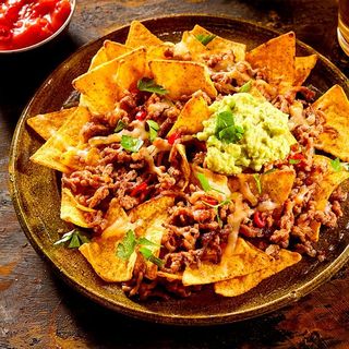 Nachos Con Guacamole