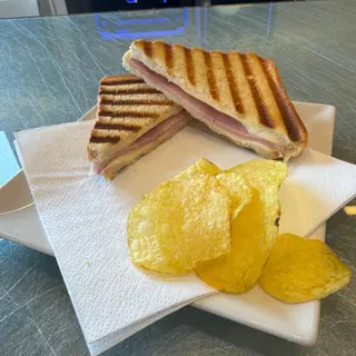 Bocadillo bikini