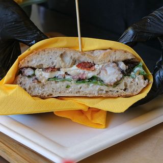 Gozo Sándwich