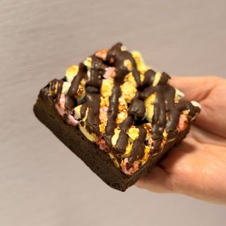 Browkie De Chocolate Y Nubes Tostadas