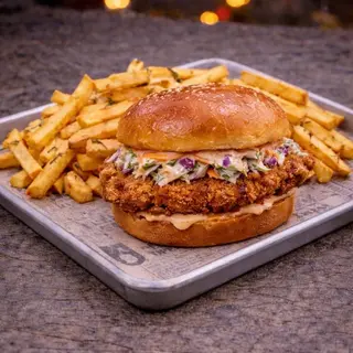 CHICKEN BURGER