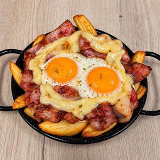 Huevos Rotos Con Bacon Y Queso