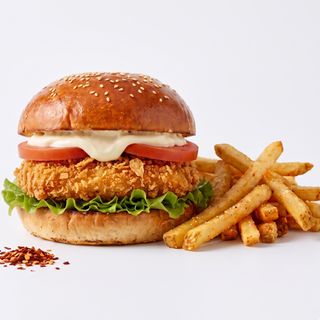 Hamburguesa De Pollo + patatas fritas