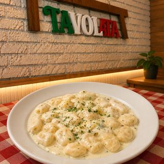 Gnocchi Alla Cinque Formaggi