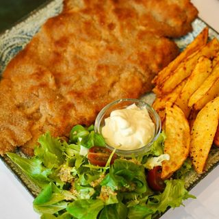 Tender Viennese-style chicken schnitzel