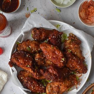 Alitas De Pollo Glaseadas En Salsa Coreana