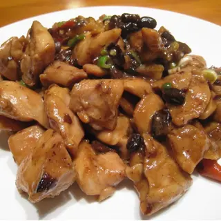 Pollo Con Lentejas Negras