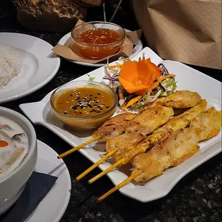 SATE KAI (สะเต๊ะไก่) - 4 ud