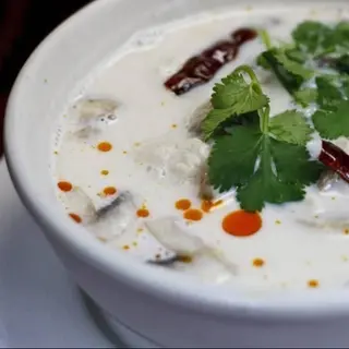 TOM KHA (ต้มข่า)