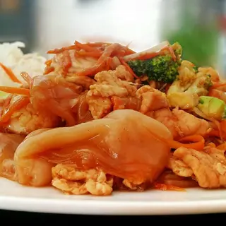 PAD SEE EW (ผัดซีอิ้ว)