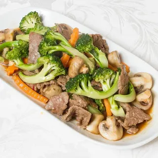 PAD NAMMAN HOY (ผัดเนื้อน้ำมันหอย)