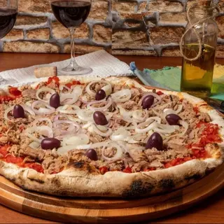 Pizza De Atún Y Cebolla