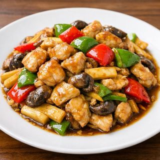 Pollo Con Bambú Y Setas