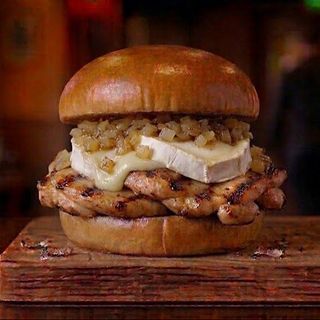 LA CHICKEN CABREADA
