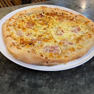 Pizza Carbonara
