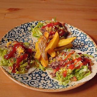 Beef Tacos 3 Uts.