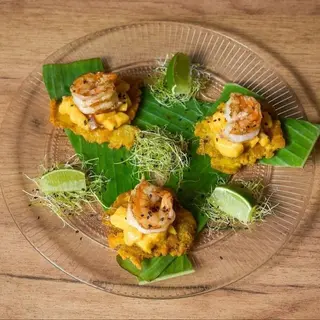 toston de mango y gambas