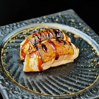 Nigiri Salmón Aburi (2 Uds.)