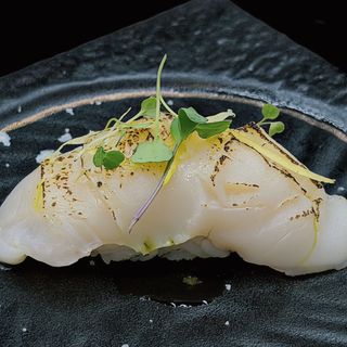 Nigiri Hotate (1 Ud.)
