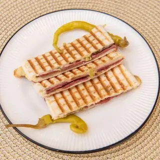 Sándwich De Pastrami