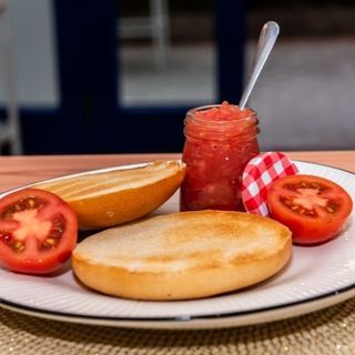 Barrita De Mermelada O Tomate Y Aceite