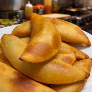 Empanada Queso Y Jamón