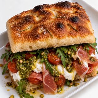 Focaccia De Jamón Serrano