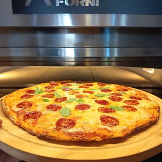 Pizza 5 Jotas · Salchichón (33 Cm.)