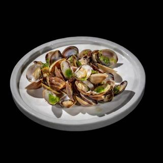 Almejas A La Plancha