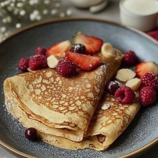 Crepe De Ahambra Y Frutas