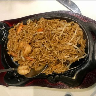 Tallarines Chino A La Plancha