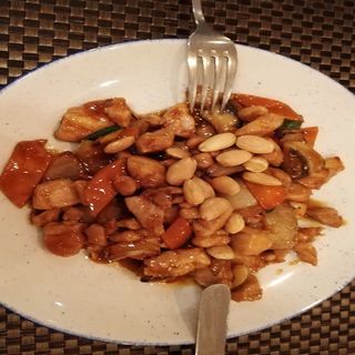 Pollo Con Almendras